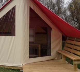 Location de tente équipée pour vacances écoresponsables en Vendée bord de mer