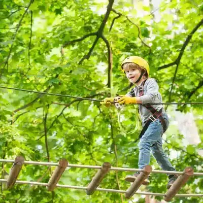 Natuuractiviteiten voor het hele gezin in Explora Parc, een recreatiepark in de Vendée.